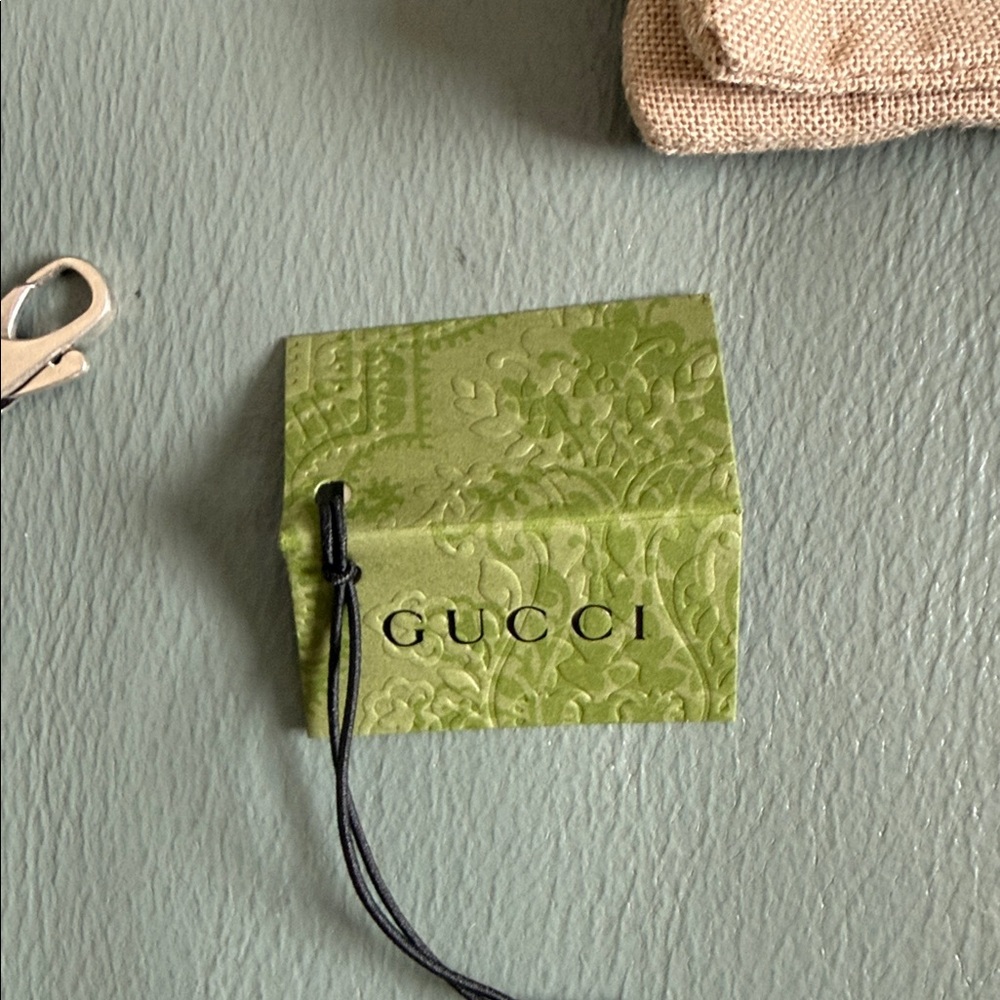 Gucci NWT Authentic Signature Men's GG and Bee Chain ID Bracelet - Picture 10 of 13
